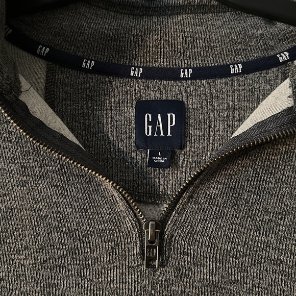 Men’s Gap quarter zip sweater - Picture 2 of 2